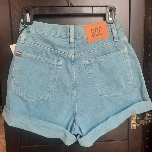 BDG Blue Denim Cuffed Shorts - Picture 4 of 7